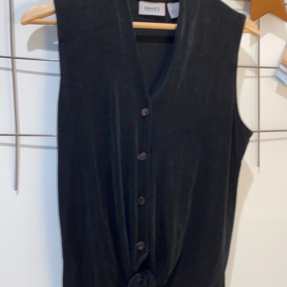 Chico's Travelers 1 top black sleeveless m buttons
